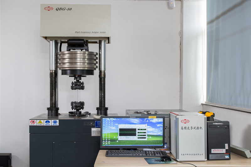 ВИСОКОЧАСТОТНА-ВТОМНА-ВИПРОБУВАЛЬНА-МАШИНА